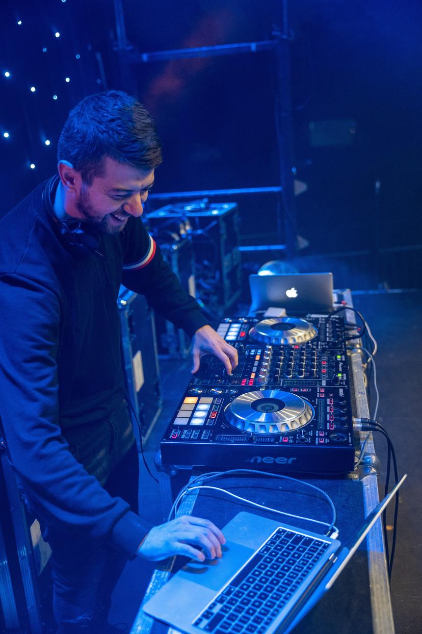 Image at https://media.umbraco.io/discover-ashfield-heartcore/qqikyqfh/sparks-in-the-park-24-olh01002-12-1.jpg