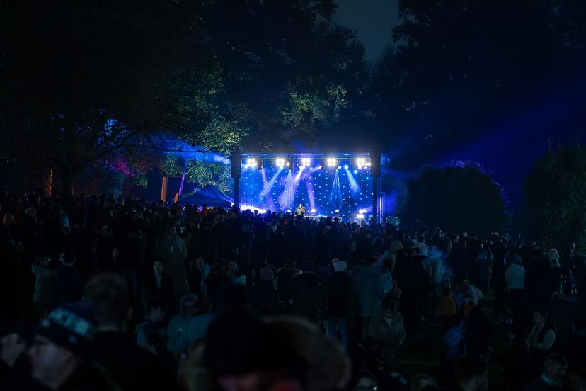 Image at https://media.umbraco.io/discover-ashfield-heartcore/rmohmelw/sparks-in-the-park-24-olh01002-34-1.jpg